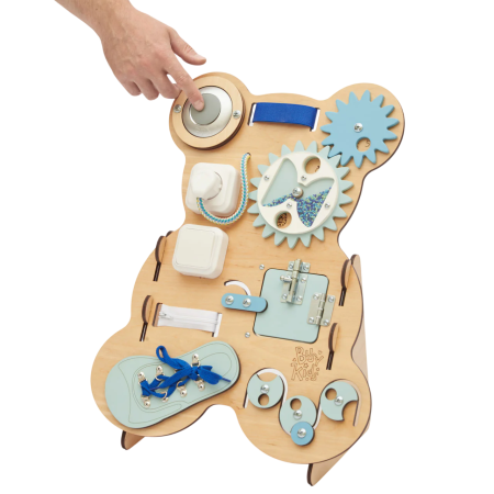 Metodo Montessori: in cosa consiste 6 Pannello sensoriale baby Orsetto
